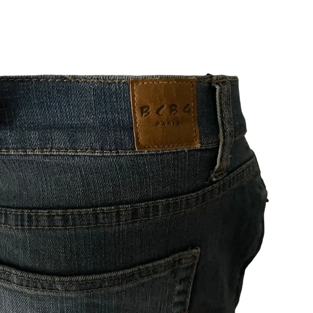 BCBG Plus Size Jeans Size 16 NWT‎ - Picture 2 of 3